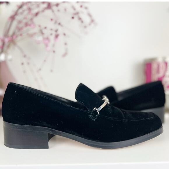 Calvin Klein Black Tiffany Velvet Heeled Loafers Silver Logo Hardware Size 8 M - Picture 2 of 12